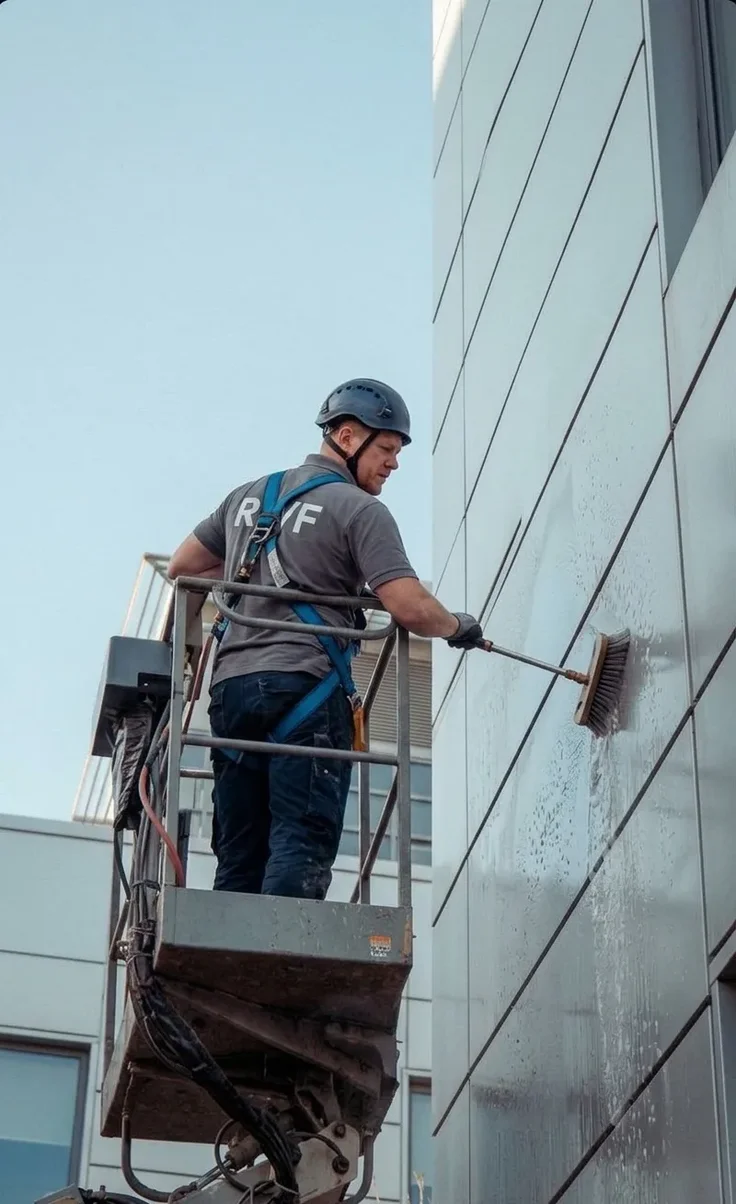 Décapage de façade à Créteil : retrait peinture et revêtement — RVF Créteil à Créteil Décapage de façade à Créteil : retrait peinture et revêtement — RVF Créteil à Créteil